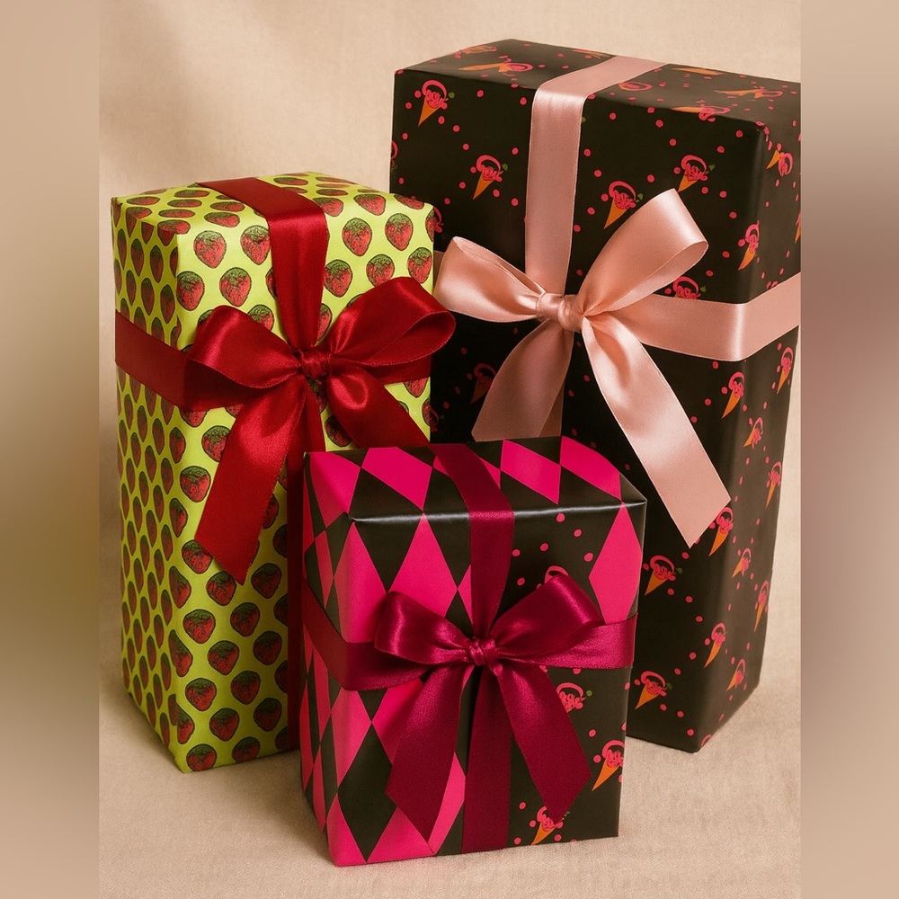 Gucci Wrapping Paper Red and Gold RARE Cosmogonic Collection Holiday Book